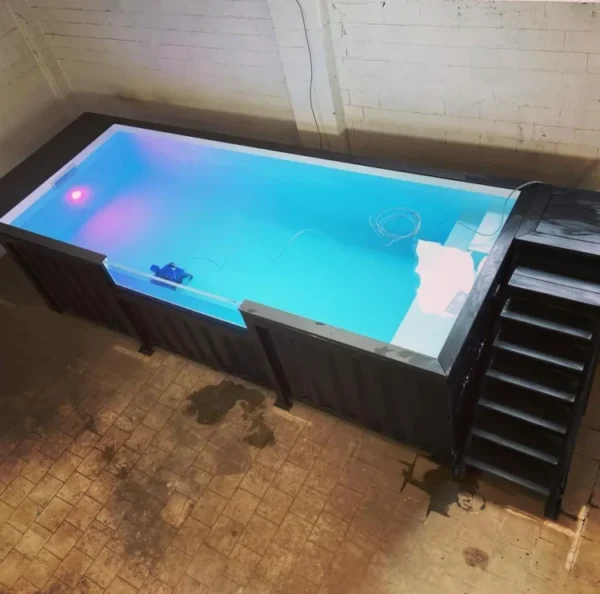 20 Ft Container Pool - R-H Container Service