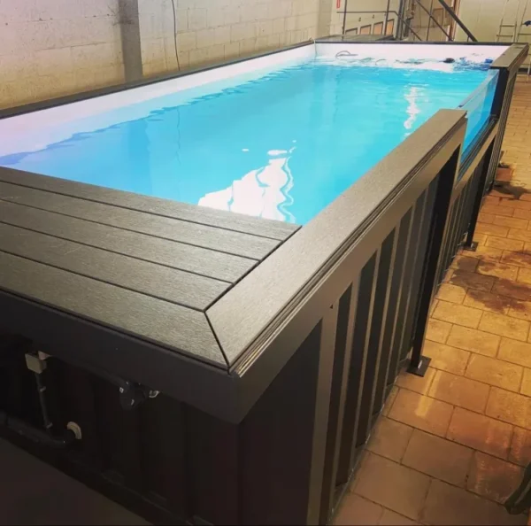 20 Ft Container Pool - R-H Container Service