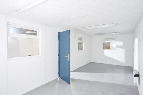 32Ft x 10Ft Jackleg Plastisol Office Cabin - R-H Container Service